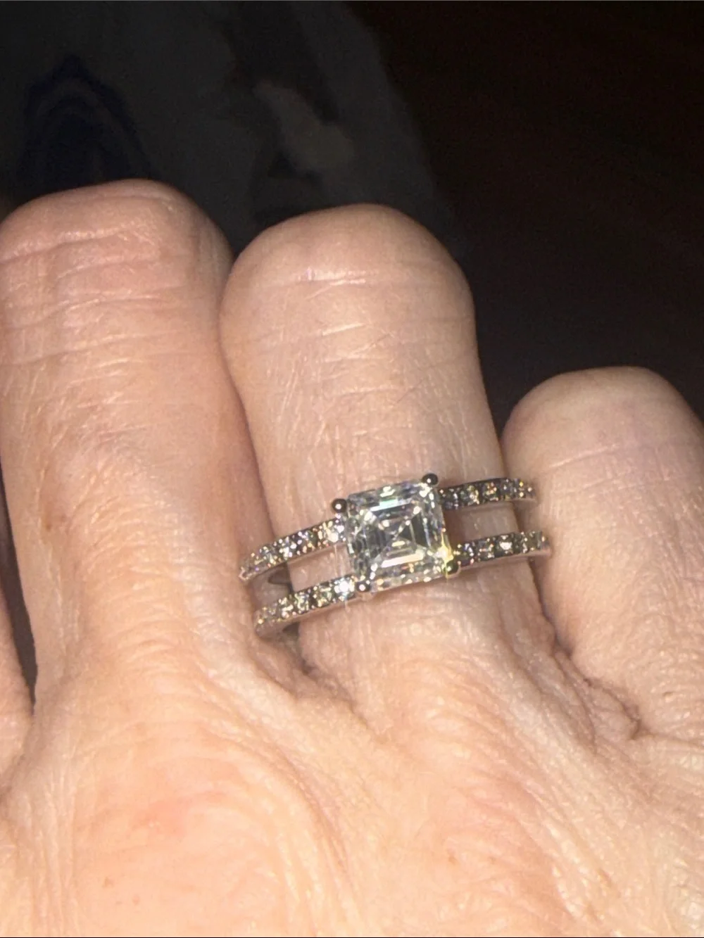 GRA CERTIFIED MOISSANITE DIAMOND 1CT silver baked band NEW
